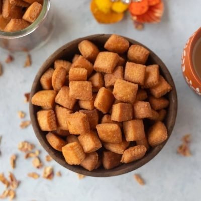 shakkar-para-recipe-Piping-Pot-Curry