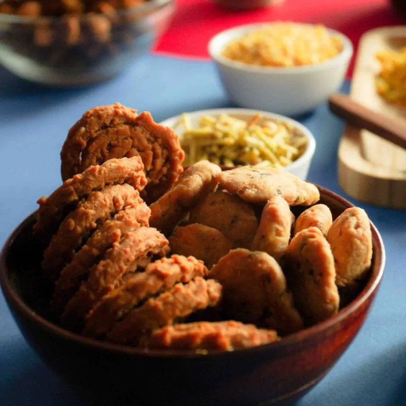 namkeen basket. Malwa namkeen, ratlami namkeen, sev, indore sev